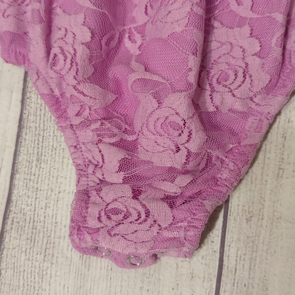 Bailey's Blossoms infant girllace bodysuit - Picture 3 of 3